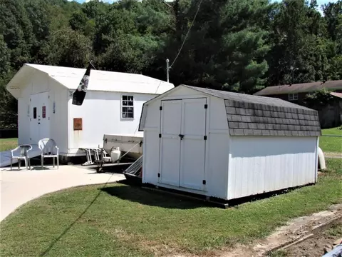 702 2nd Street Damascus Va 24236, Damascus, VA 24236 photo 6