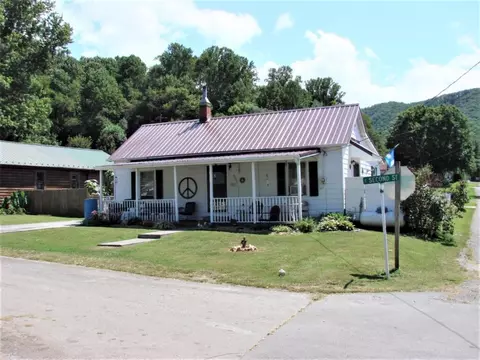 702 2nd Street Damascus Va 24236, Damascus, VA 24236 photo 1
