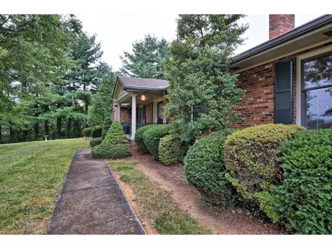 501 10th Avenue Johnson City Tn 37601, Johnson City, TN 37601 photo 4