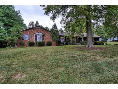 501 10th Avenue Johnson City Tn 37601, Johnson City, TN 37601 photo 2