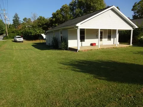901 Watauga East Avenue Johnson City Tn 37601, Johnson City, TN 37601 photo 2