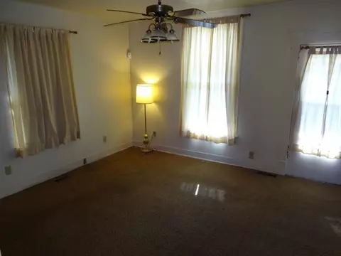 901 Watauga East Avenue Johnson City Tn 37601, Johnson City, TN 37601 photo 4
