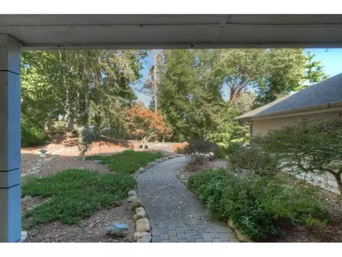 175 Mcafee Bluff Johnson City Tn 37615, Johnson City, TN 37615 photo 4