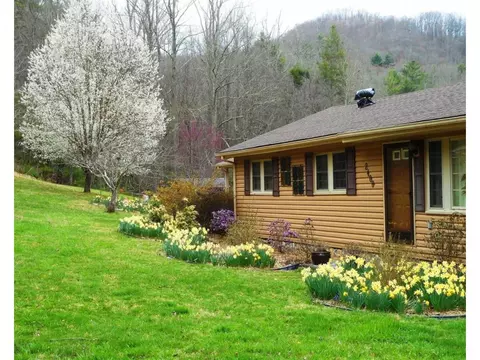 2400 Spivey Mountain Erwin Tn 37650, Erwin, TN 37650 photo 2