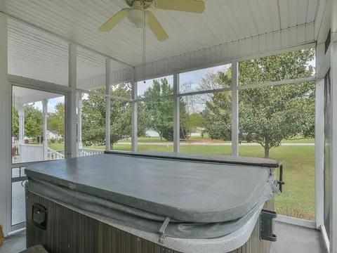 212 Simmons Avenue Erwin Tn 37650, Erwin, TN 37650 photo 3