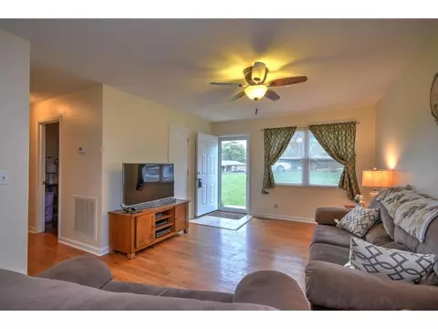 283 Cedar Valley Boulevard Gray Tn 37615, Gray, TN 37615 photo 2