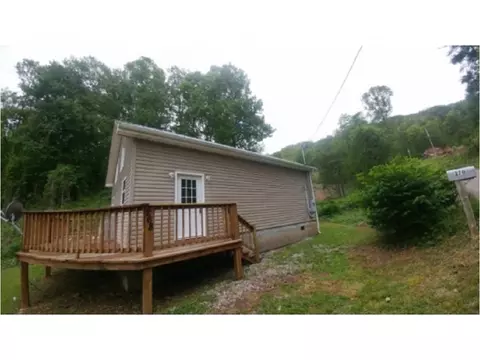 268 Carl Smith Road Hampton Tn 37658, Hampton, TN 37658 photo 3