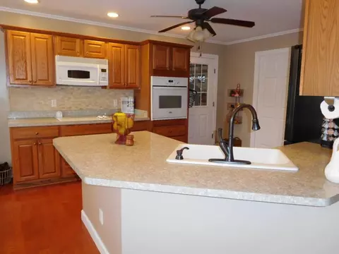 356 Anderson Street Limestone Tn 37681, Limestone, TN 37681 photo 9