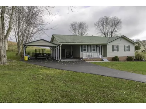 12235 Deerfield Lane Glade Spring Va 24340, Glade Spring, VA 24340 photo 2