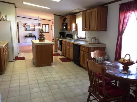 107 Billy Joe Drive Hampton Tn 37658, Hampton, TN 37658 photo 9