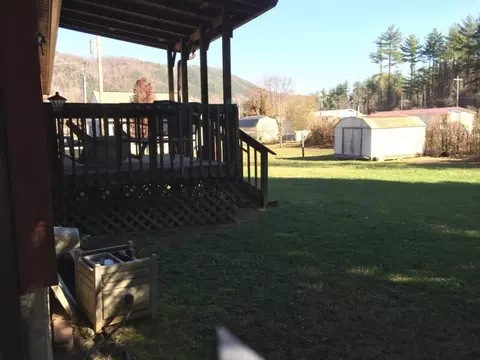 107 Billy Joe Drive Hampton Tn 37658, Hampton, TN 37658 photo 5