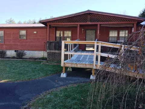 107 Billy Joe Drive Hampton Tn 37658, Hampton, TN 37658 photo 3