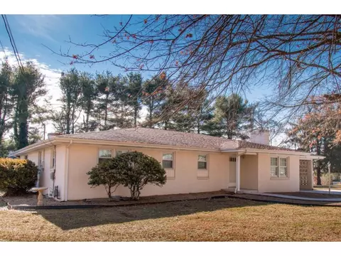 882 NE Wayne Avenue Abingdon Va 24210, Abingdon, VA 24210 photo 2