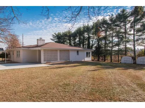 882 NE Wayne Avenue Abingdon Va 24210, Abingdon, VA 24210 photo 3