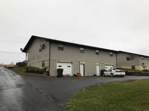 415 Oak Grove Road, Johnson City, TN 37615 photo 2