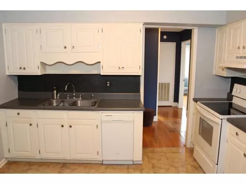 608 E Valley Drive Bristol Va 24201, Bristol, VA 24201 photo 11