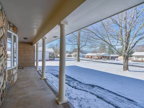 128 Witcher Lane Erwin Tn 37650, Erwin, TN 37650 photo 5