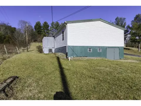 9239 Baker Lane Bristol Va 24202, Bristol, VA 24202 photo 15