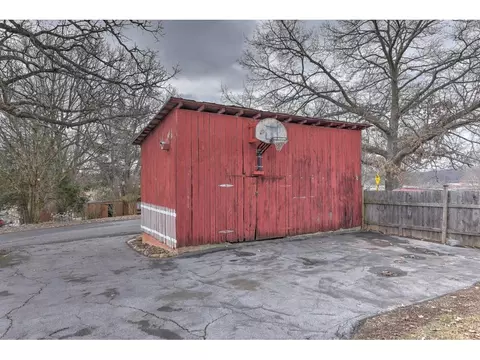 2307 Oak Street Gray Tn 37615, Gray, TN 37615 photo 2