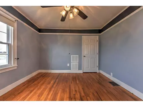 2307 Oak Street Gray Tn 37615, Gray, TN 37615 photo 15