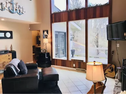 207 Gasteiger Drive Hampton Tn 37658, Hampton, TN 37658 photo 6