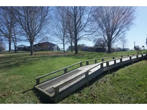 248 Springfield Drive Bristol Tn 37620, Bristol, TN 37620 photo 3