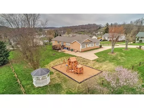 90 High Street Greeneville Tn 37745, Greeneville, TN 37745 photo 3