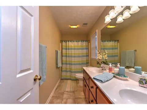 135 Picadilly Lane Gray Tn 37615, Gray, TN 37615 photo 22