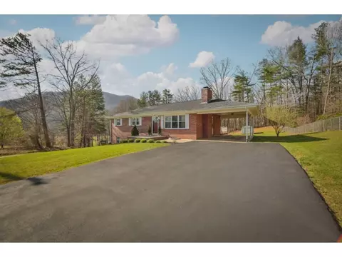 208 Mountain View Circle Hampton Tn 37658, Hampton, TN 37658 photo 5