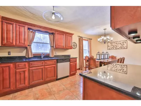 208 Mountain View Circle Hampton Tn 37658, Hampton, TN 37658 photo 9