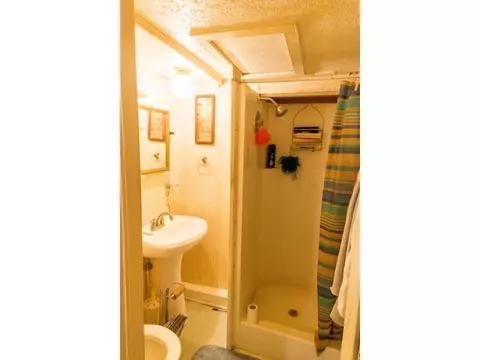 1916 Lawrence Avenue Bristol Va 24201, Bristol, VA 24201 photo 11