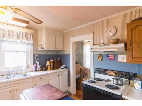 1916 Lawrence Avenue Bristol Va 24201, Bristol, VA 24201 photo 7