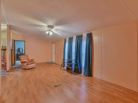 547 Washington Street Erwin Tn 37650, Erwin, TN 37650 photo 5