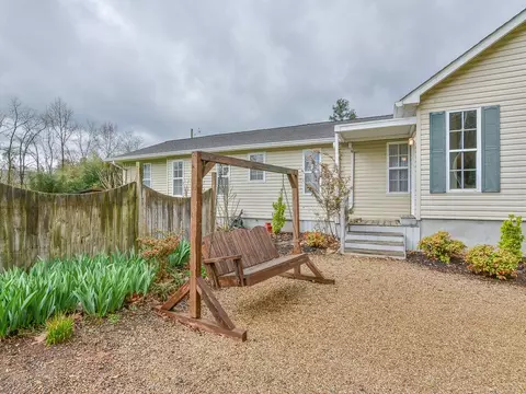 1380 Walnut Drive Erwin Tn 37650, Erwin, TN 37650 photo 3