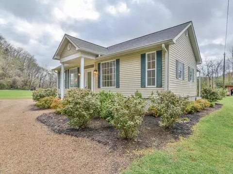 1380 Walnut Drive Erwin Tn 37650, Erwin, TN 37650 photo 4