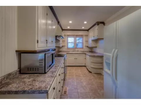 207 Sparger Road Bristol Tn 37620, Bristol, TN 37620 photo 7