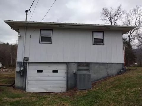 239 Swimming Pool Road Hampton Tn 37658, Hampton, TN 37658 photo 8
