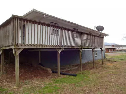 239 Swimming Pool Road Hampton Tn 37658, Hampton, TN 37658 photo 2