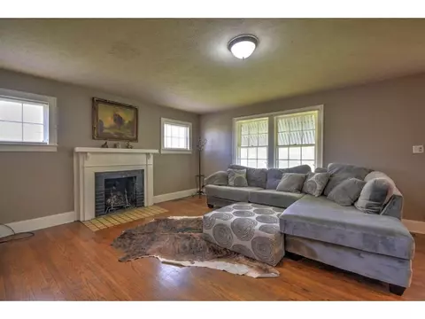 25 Carson Lane Bristol Tn 37620, Bristol, TN 37620 photo 5