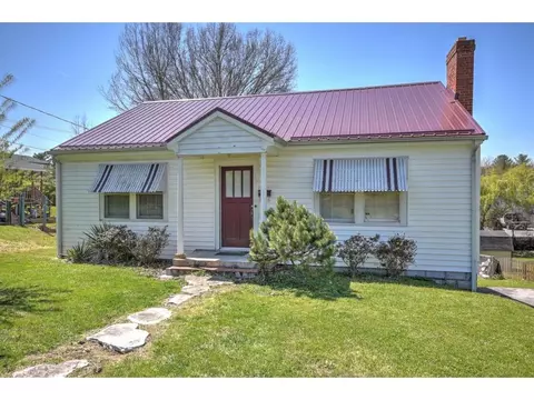 25 Carson Lane Bristol Tn 37620, Bristol, TN 37620 photo 2