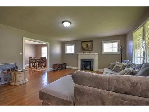 25 Carson Lane Bristol Tn 37620, Bristol, TN 37620 photo 4