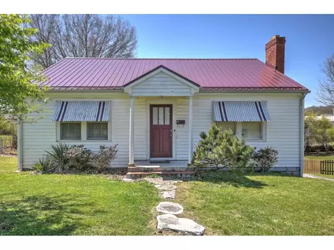 25 Carson Lane Bristol Tn 37620, Bristol, TN 37620 photo 1
