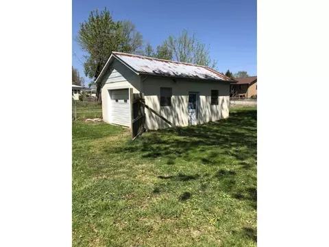 411 Walnut Street Erwin Tn 37650, Erwin, TN 37650 photo 3