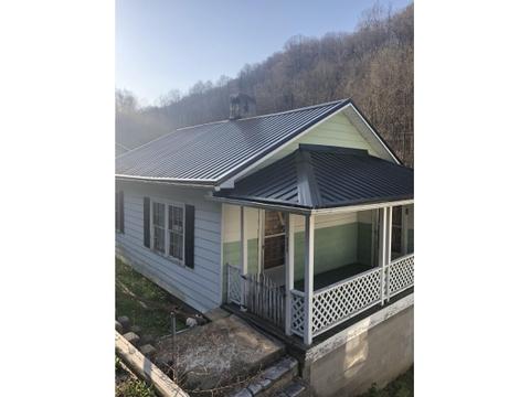 590 Upper Bearwallow Rd, Dante, VA 24237 photo 1