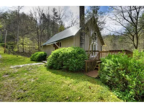 115 Creekside Lane Erwin Tn 37650, Erwin, TN 37650 photo 4