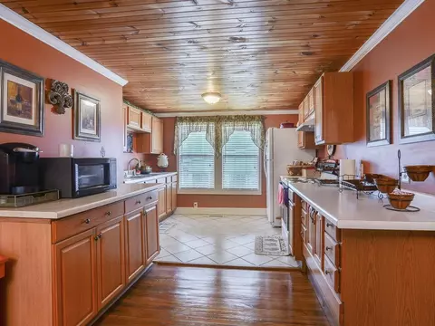 317 Willow Avenue Erwin Tn 37650, Erwin, TN 37650 photo 22