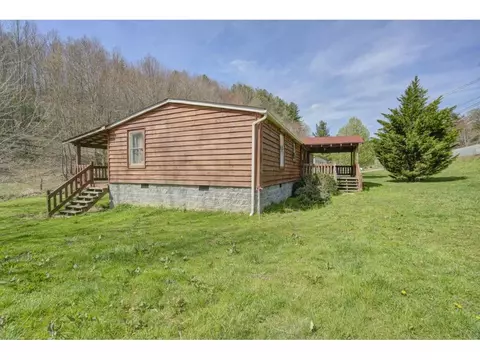 727 Fairview Road Hampton Tn 37658, Hampton, TN 37658 photo 25