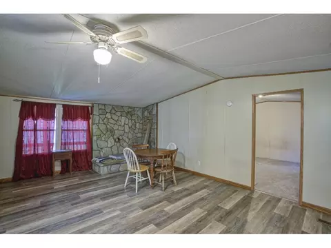 727 Fairview Road Hampton Tn 37658, Hampton, TN 37658 photo 9