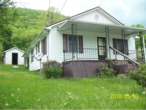 6 3rd Ave E, Big Stone Gap, VA 24219 photo 1