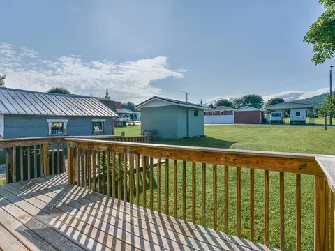 1032 Elm Avenue Erwin Tn 37650, Erwin, TN 37650 photo 28